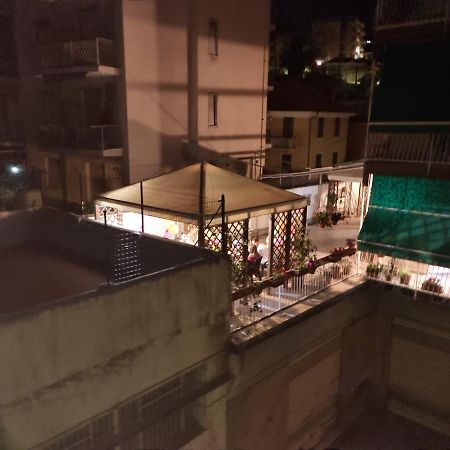 ראפאלו Sunny Apartment With Big Terrace מראה חיצוני תמונה