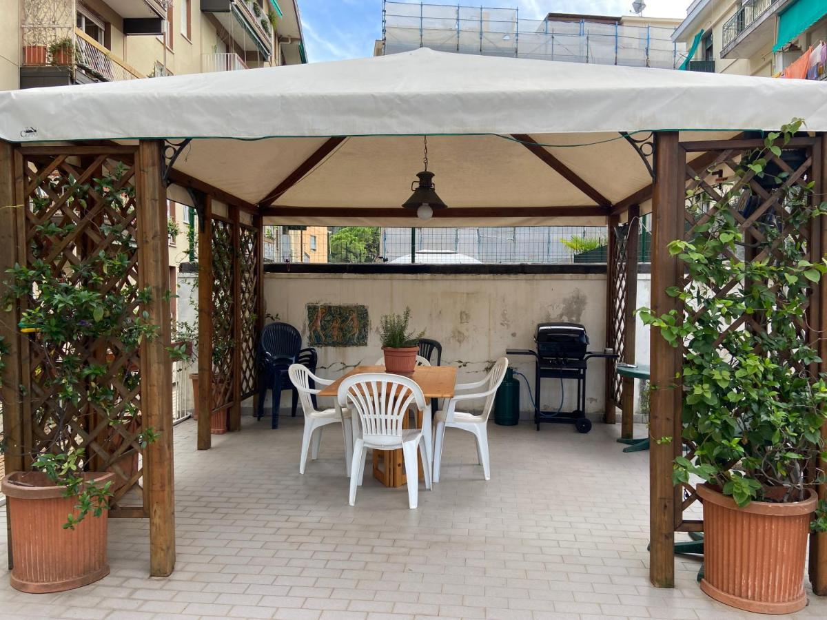 ראפאלו Sunny Apartment With Big Terrace מראה חיצוני תמונה